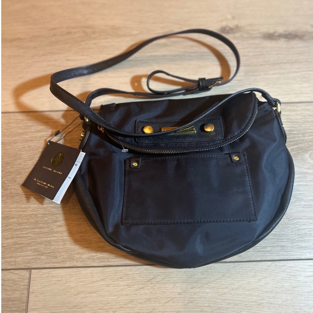 Adrienne Vittadini Black Nylon Crossbody Bag Gold Hardware Adjustable Strap‎ NEW